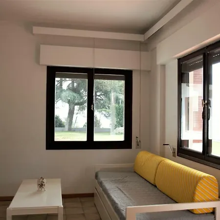 Apartment Artesiane *